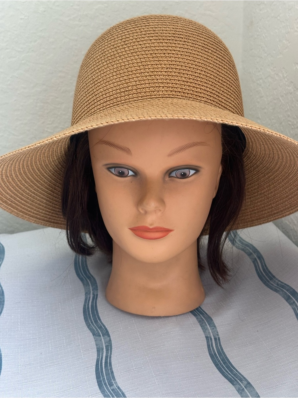 Women's Wide Brim Straw Sun Hat - I Tan